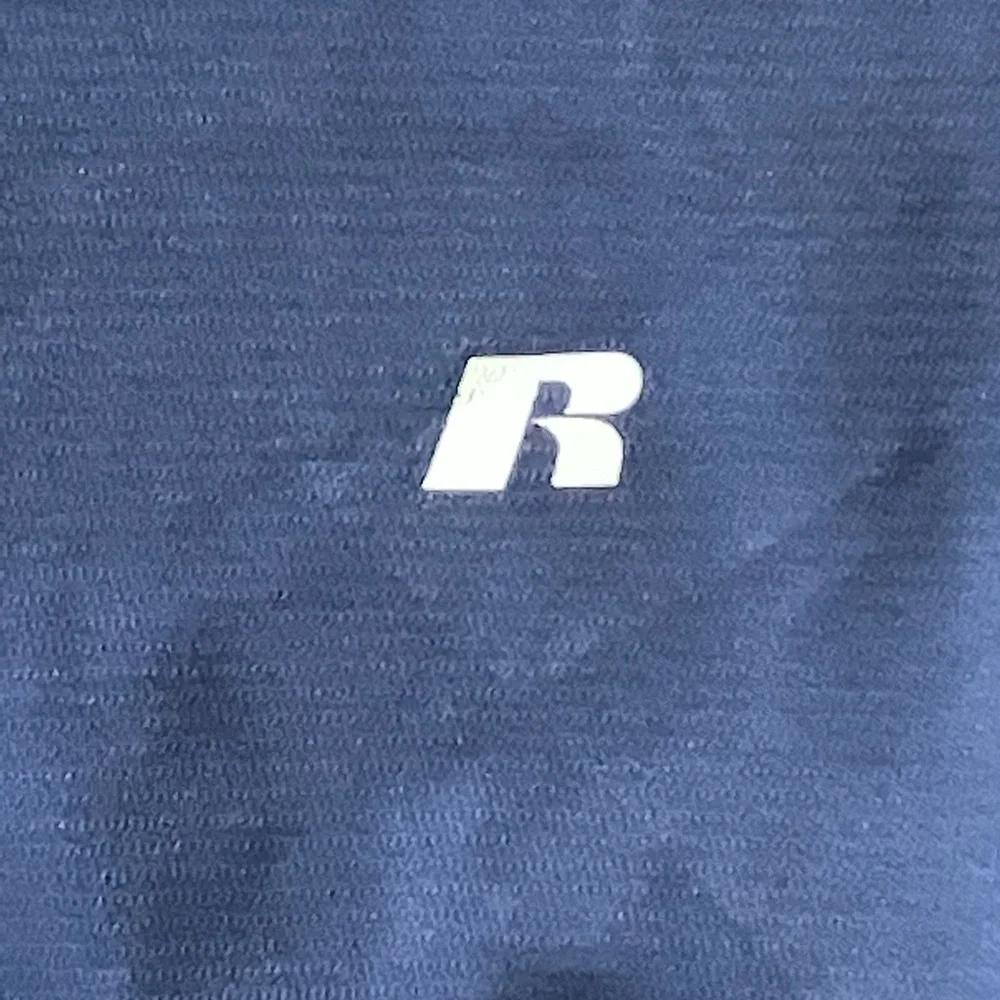 Russell Athletic Dri-power mens M performance shirt - Picture 4 of 5